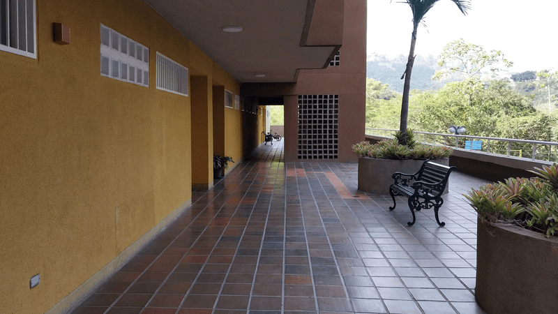 Apartamento-en-Bosque-La-Jolla-de--m2
