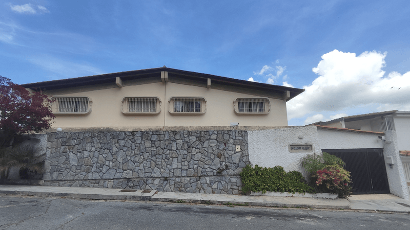 Quinta-en-Urbanizacion-Alto-Prado