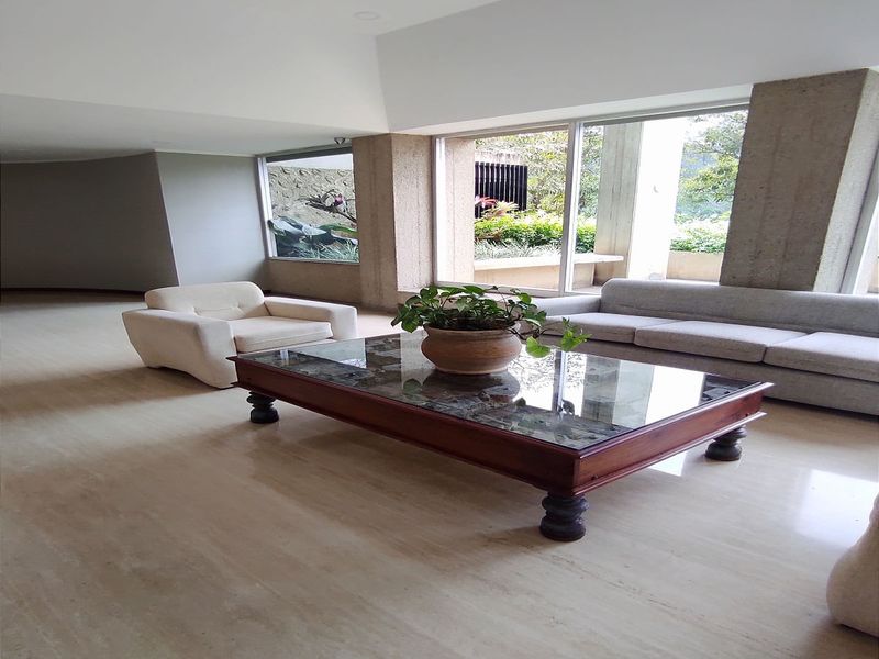 3.Lobby.jpg